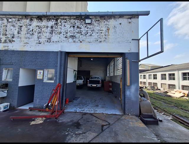 433M² WAREHOUSE TO LET IN ARCADIA